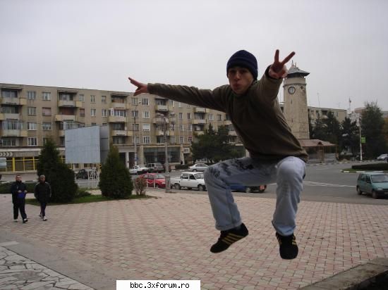 Bugy_M(BBC) - lasa ma bugy ca zbori bine de la dany esti tare - Bugy_m