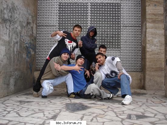 GUESS WHO - our crew in november 2005 =D:D:) - POZE/CLIPURI