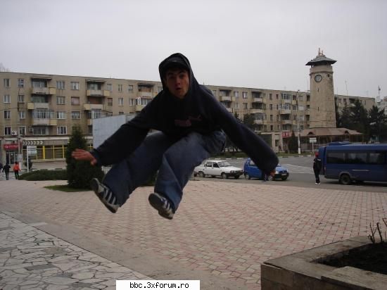 i love air track - DINCO DE LA BBC FACE PE CRAZY-FROG DAR SA NU - Dinco