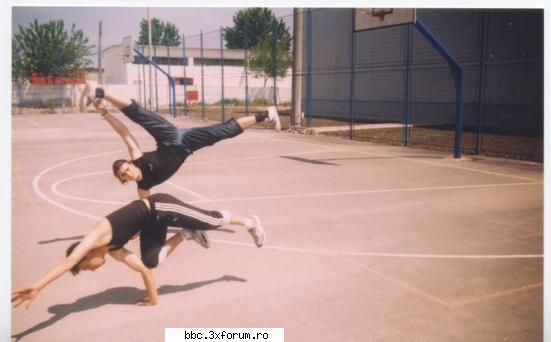 pe oaka il mai stit? :))) tot noi :)